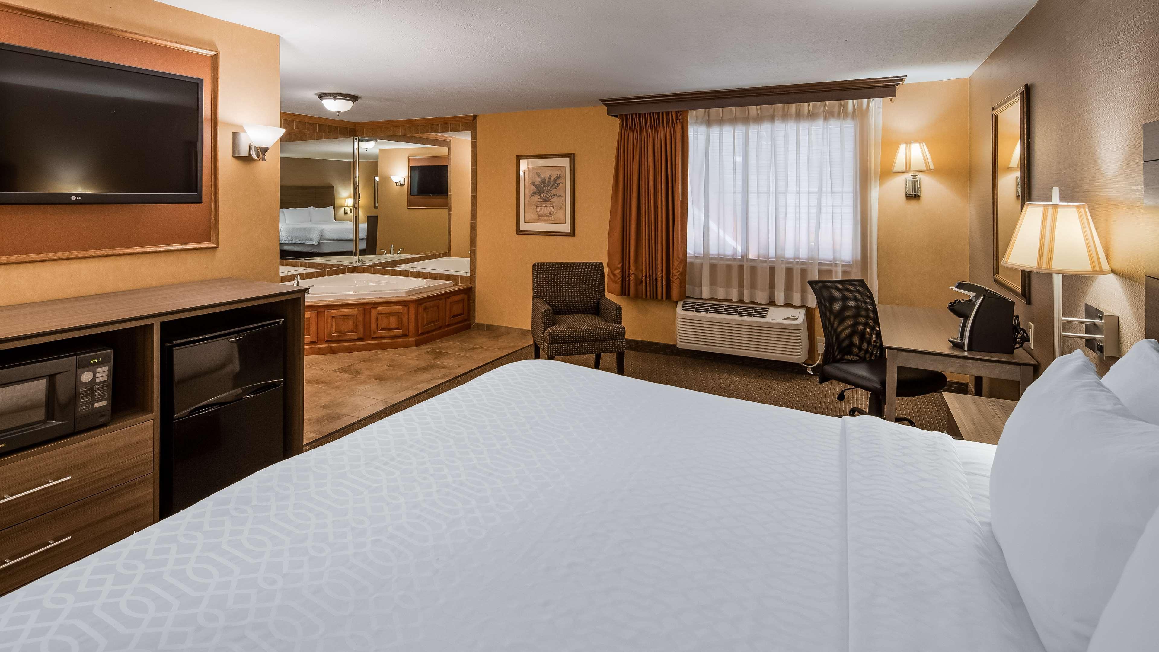 Best Western Plus North Canton Inn & Suites Eksteriør billede
