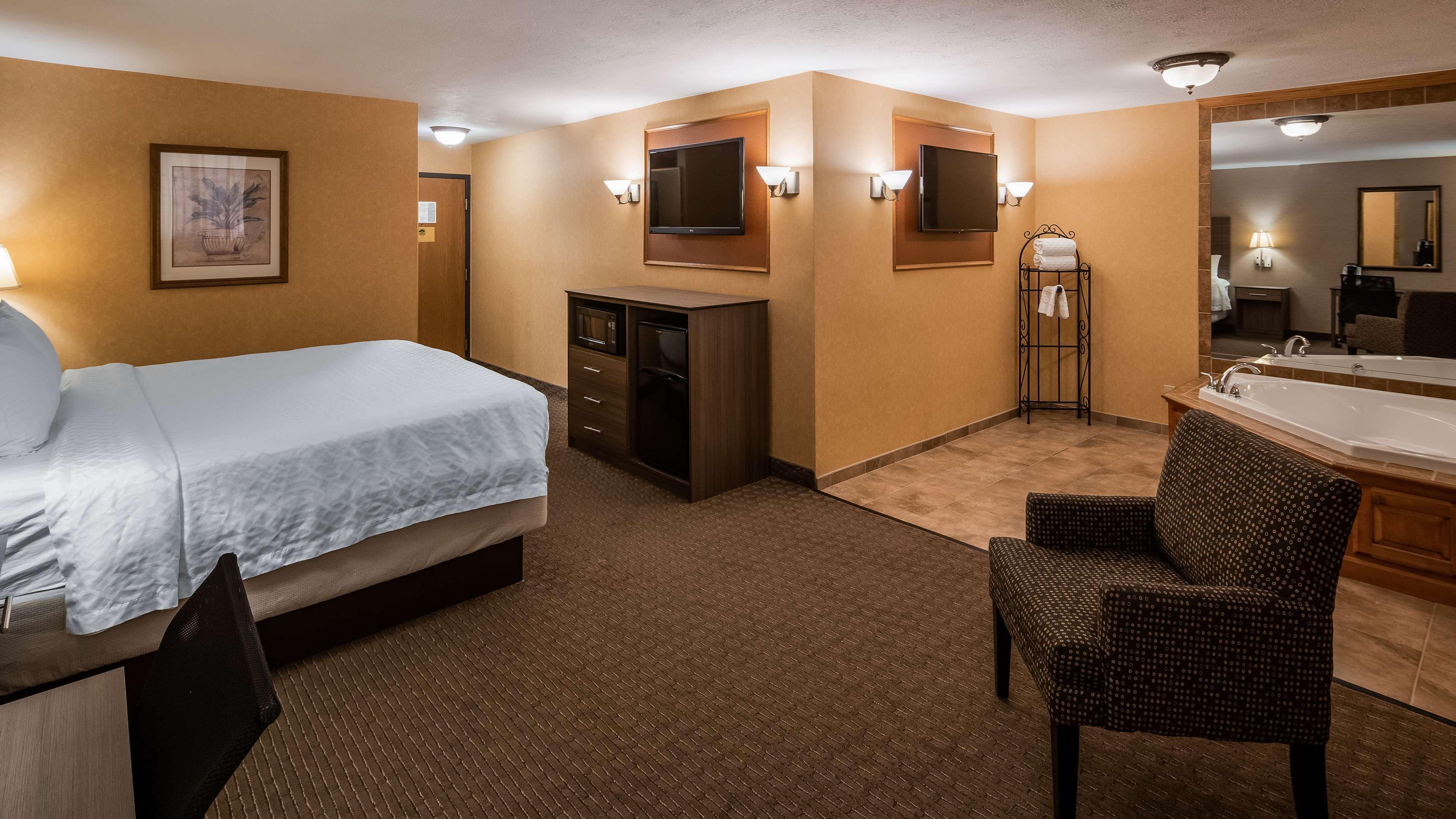 Best Western Plus North Canton Inn & Suites Eksteriør billede