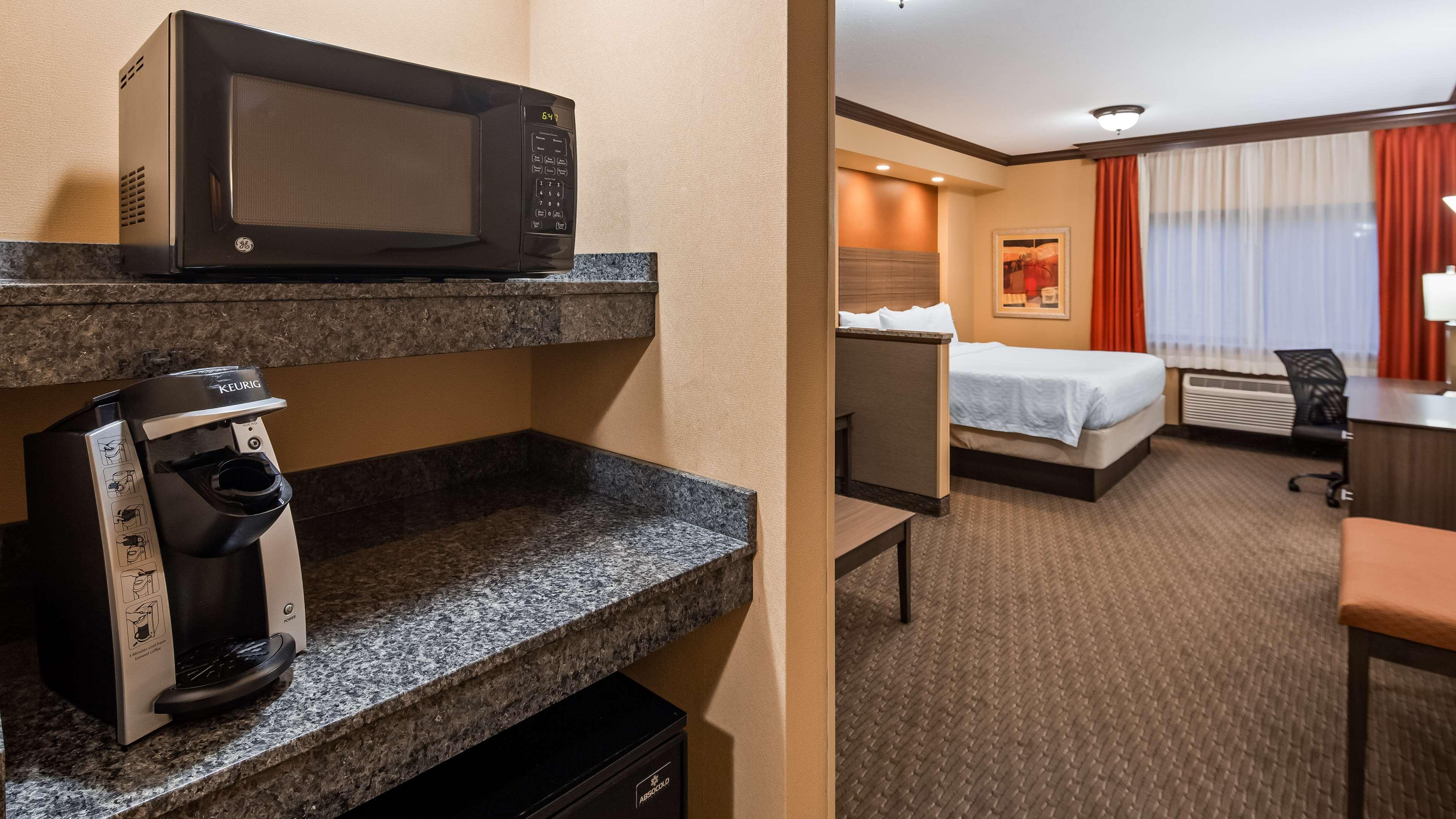 Best Western Plus North Canton Inn & Suites Eksteriør billede