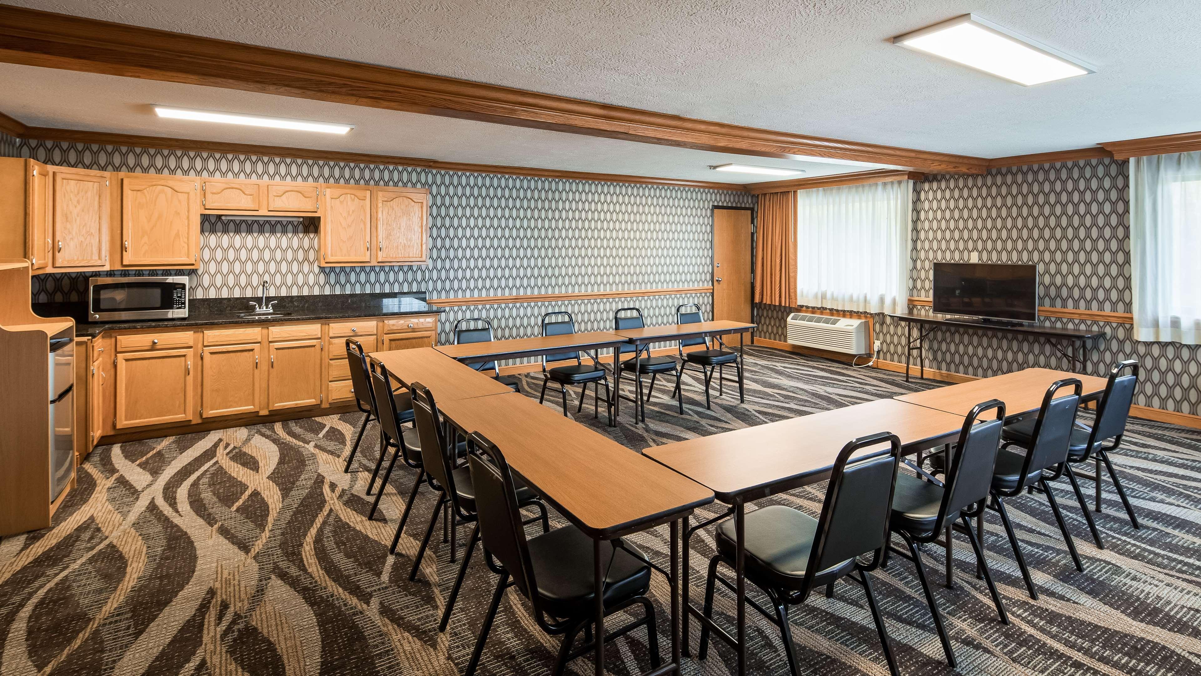 Best Western Plus North Canton Inn & Suites Eksteriør billede