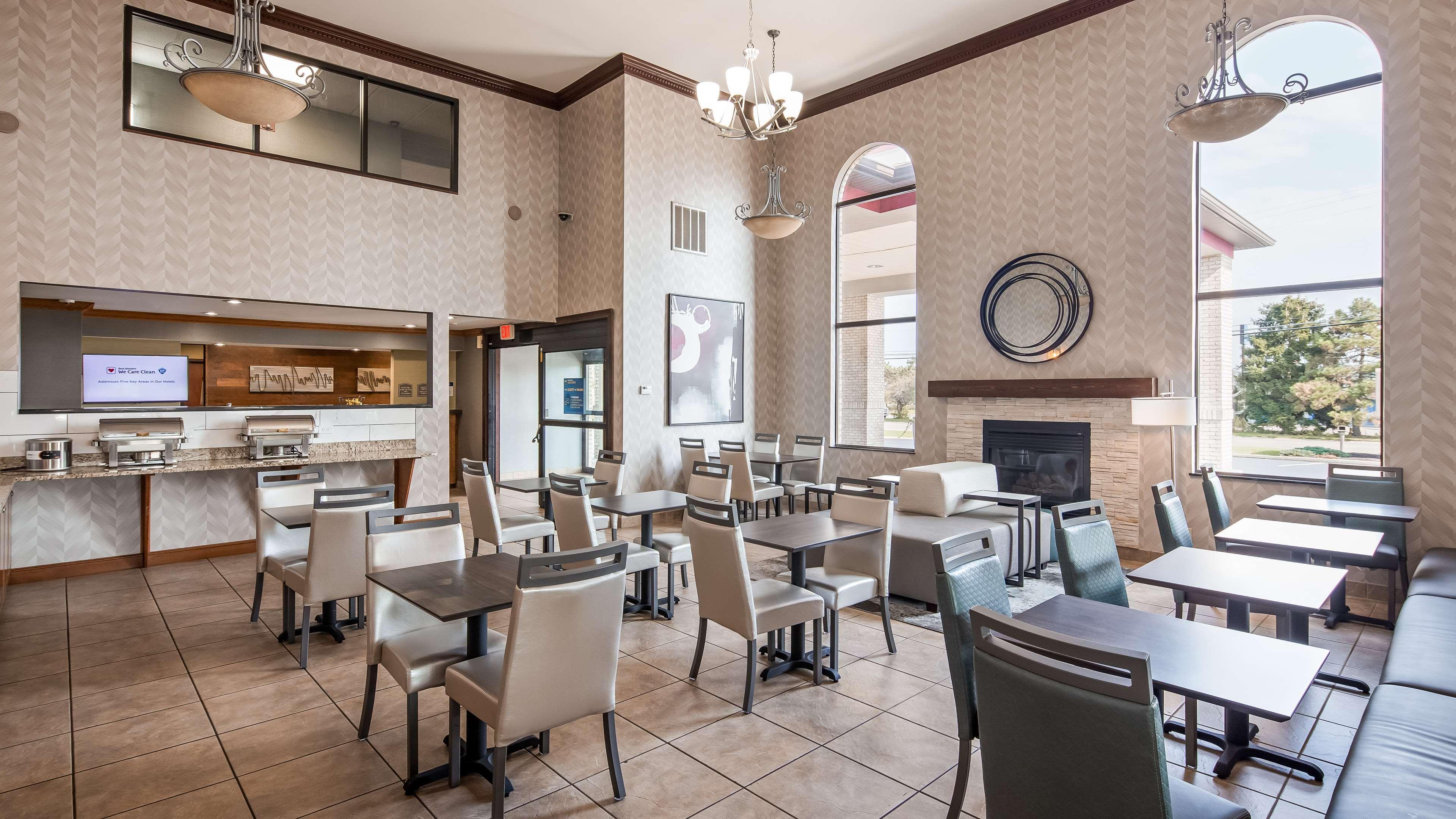 Best Western Plus North Canton Inn & Suites Eksteriør billede